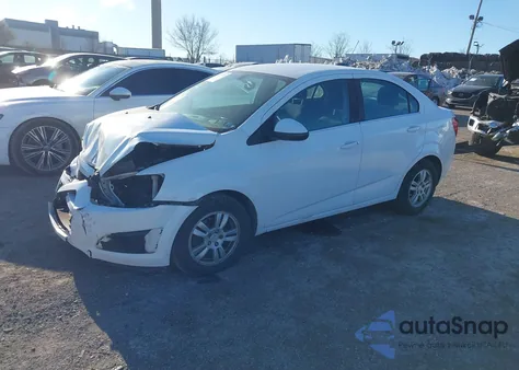 2015 Chevrolet Sonic Lt Auto из США, поврежденный, VIN 1G1JC5SH8F4111238